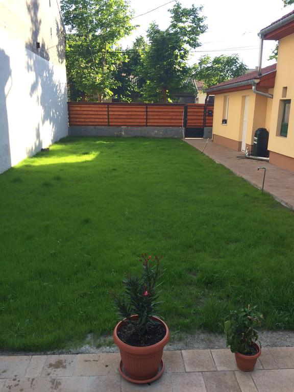 Ferienwohnung Green Garden Apartman Budapest Exterior foto